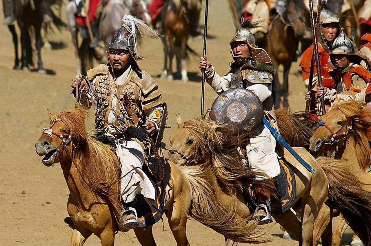 闃垮瘜姹椾汉涓轰粈涔堥兘鏄粦澶村彂,涓栫晫涓婇粍鐨偆榛戝ご鍙戠殑鍥藉