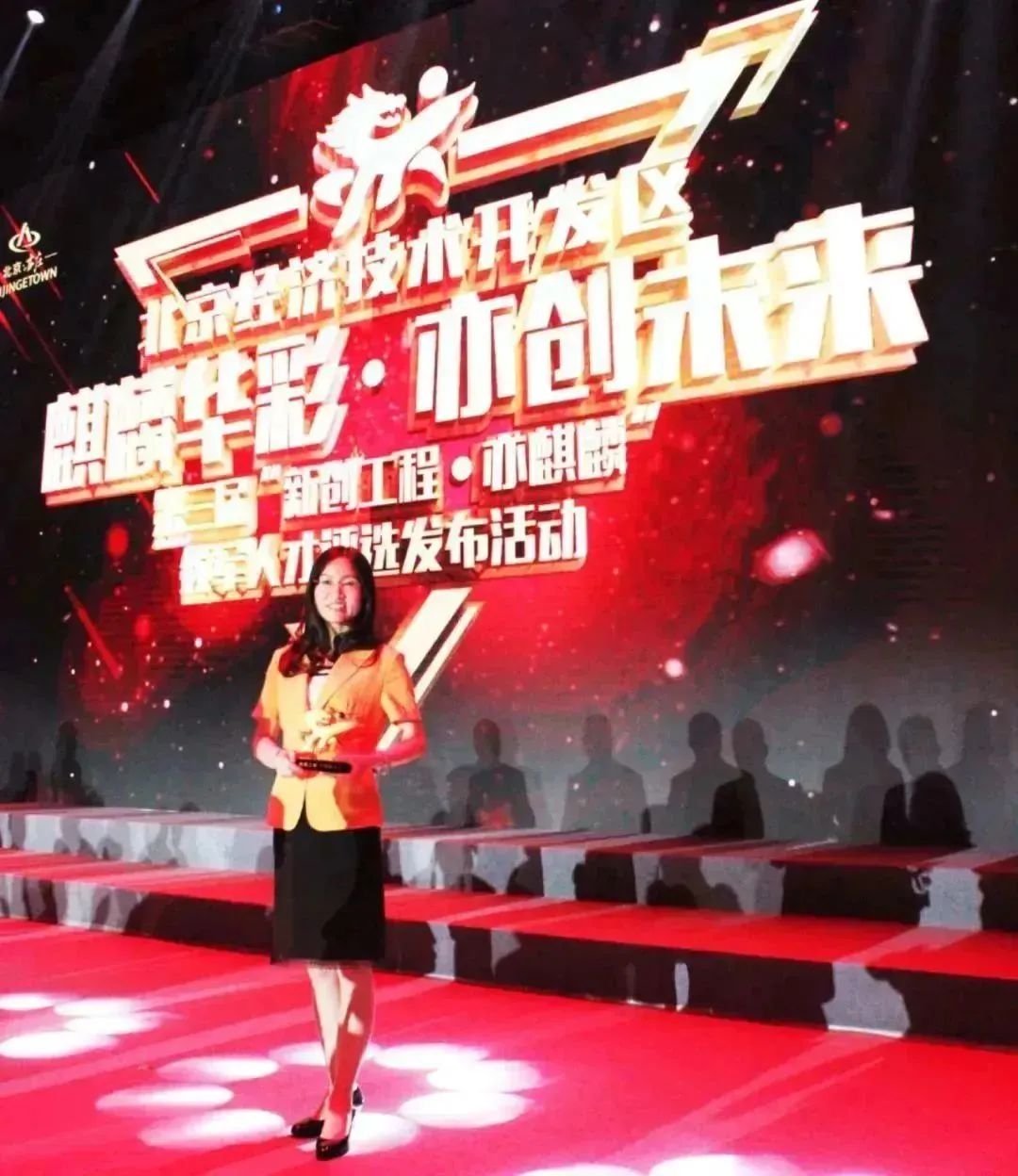 女军官自主择业,从女兵到将军