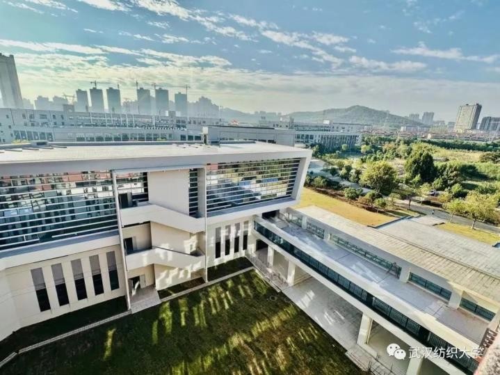 涓浗鍗佸ぇ楂樿柂鐑棬涓撲笟,涓浗鍗佸ぇ寮哄娍涓撲笟鎺掑悕