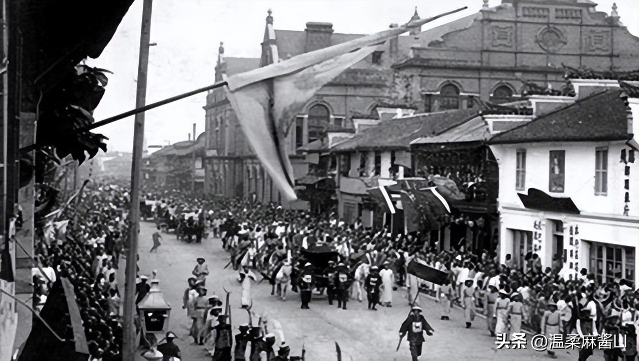 清朝灭亡后的贵族下场,清朝灭亡后的皇室贵族下场