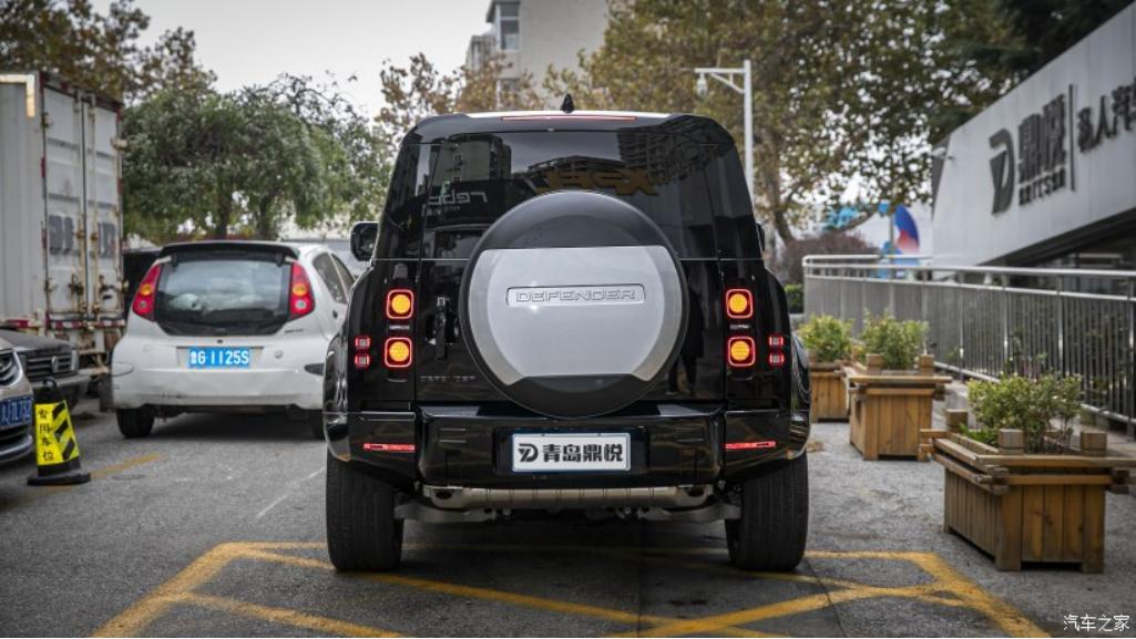 路虎卫士改装17寸轮毂,路虎卫士22寸黑色轮毂固定踏板