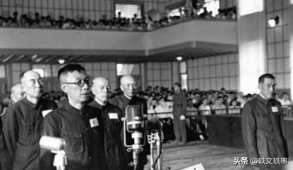 溥仪被赶出紫禁城末代皇帝,清朝末代皇帝溥仪沦为平民