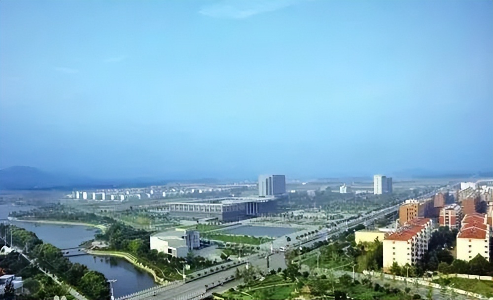 贾汪老城区万达奥特莱斯 (贾汪奥特莱斯和万达)