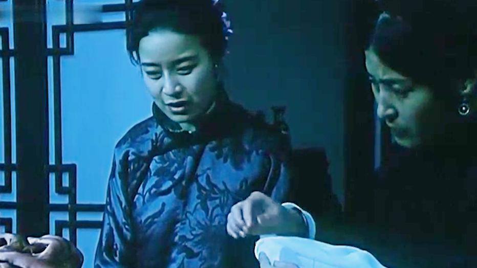 旧社会妇女悲惨命运的老电影,旧社会妇女悲惨命运的电影