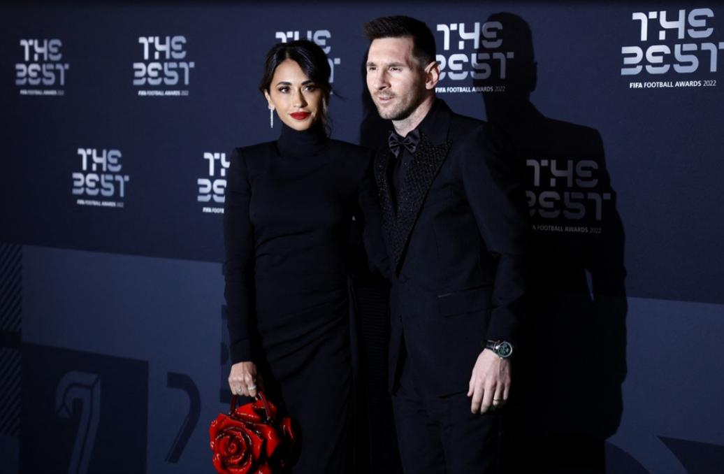 梅西夫妇视频,梅西与安东内拉的恩爱时刻