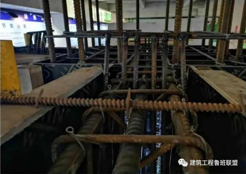 高低标号砼分界方法,充气泵拦截高低标号混凝土视频