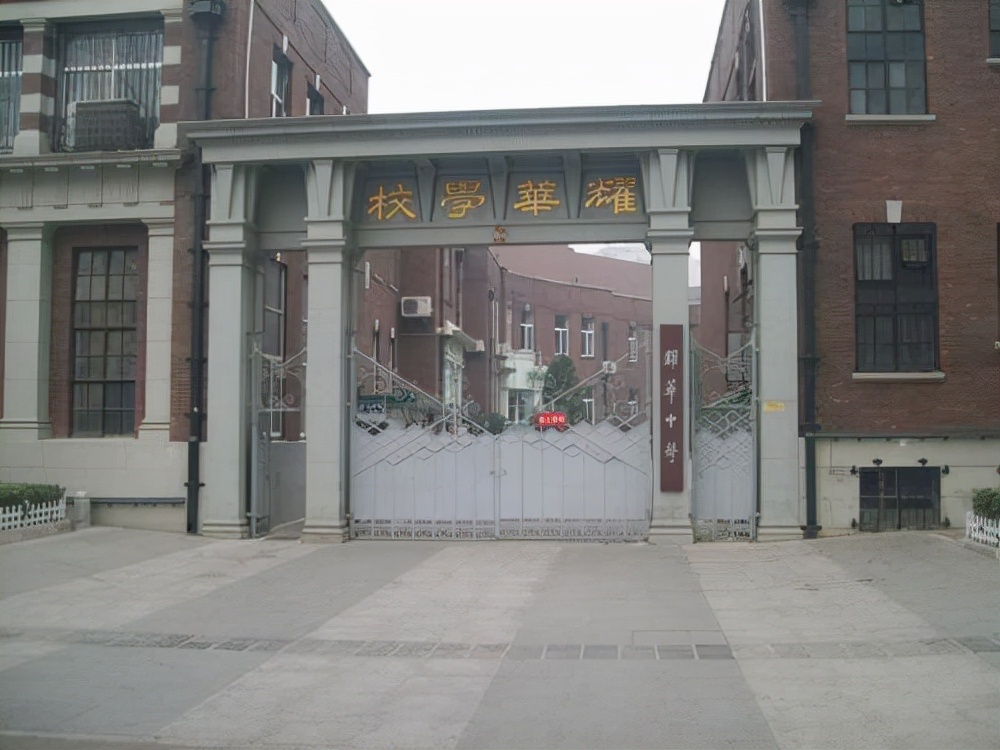 老人蹬三轮捐35万，助300多贫困学子圆梦，死后获感动中国特别奖