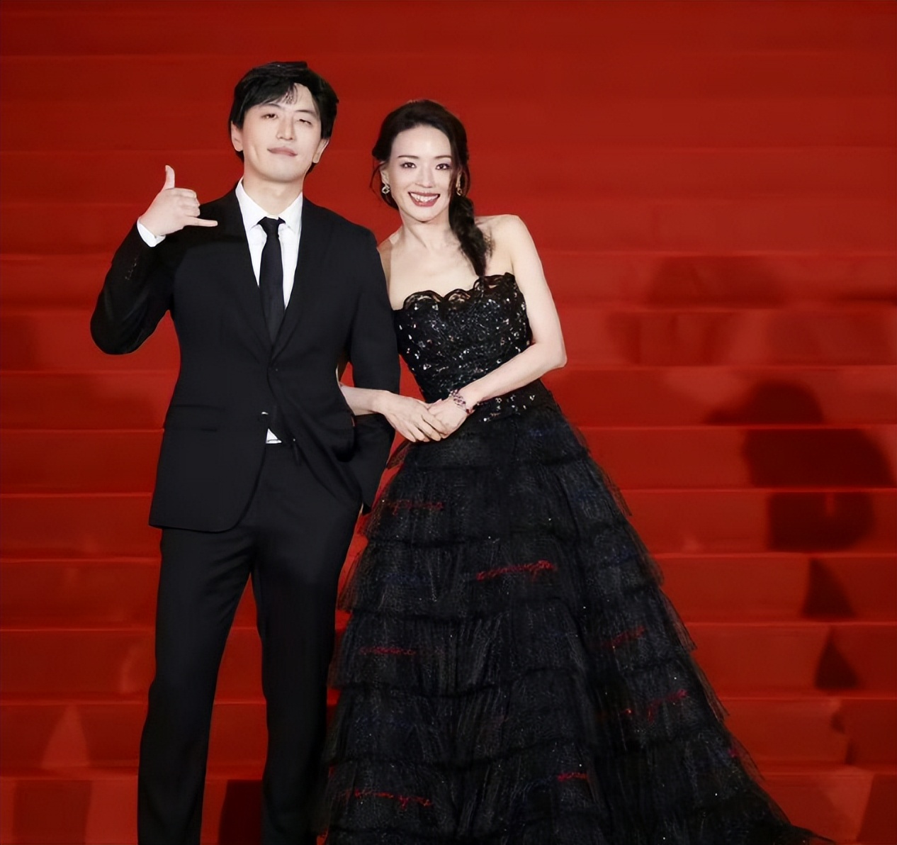 周冬雨经历了很长的低谷期,太妹后来怎么样了