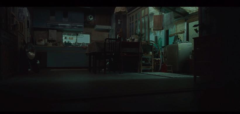 顶级配置拍女版《寄生虫》？欲望冲出屏幕，人性丑恶獠牙藏不住了