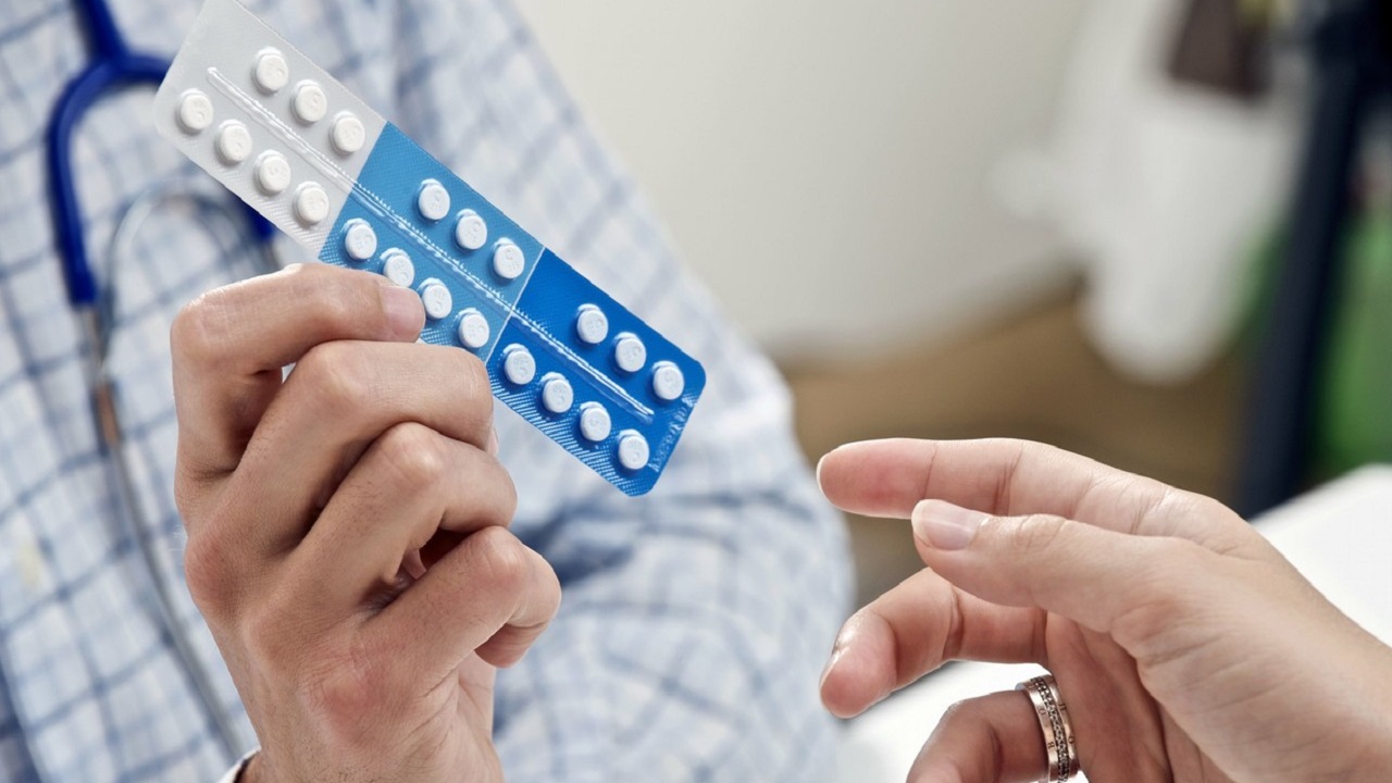 治疗幽门螺杆菌吃4种药太麻烦？医生：新疗法只用两种药