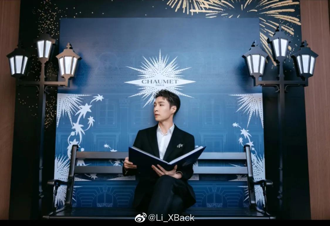 尚美巴黎张艺兴白色西装,张艺兴是尚美巴黎全球代言人吗