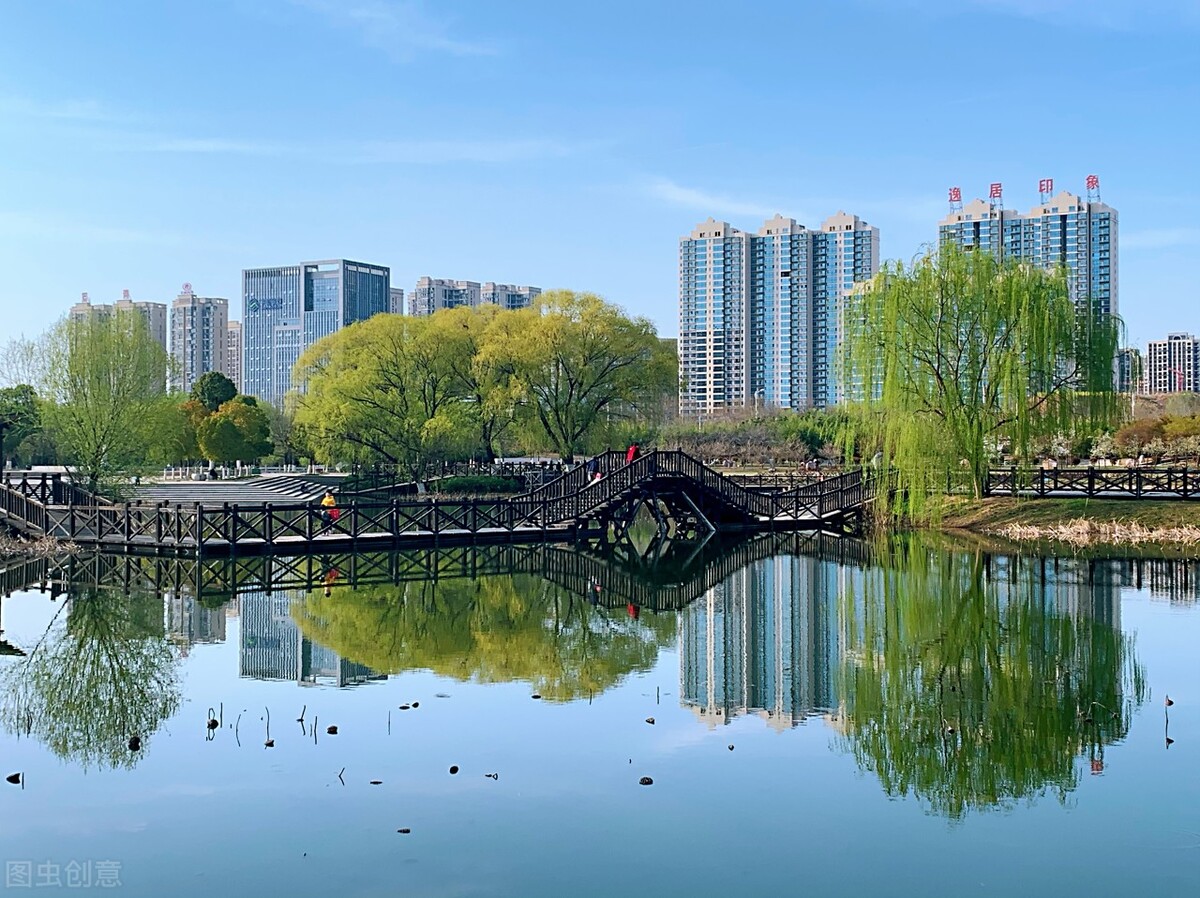 郭进拴｜大美的湖畔明珠