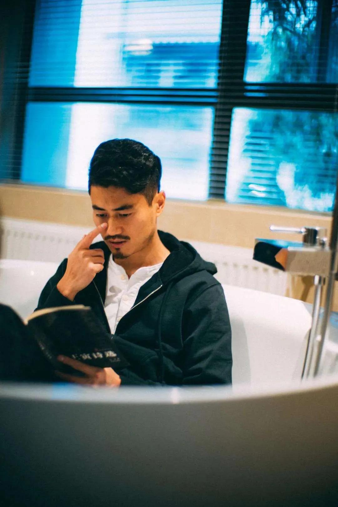 声音太尖给人什么感觉,别人说你声音难听是主观还是客观