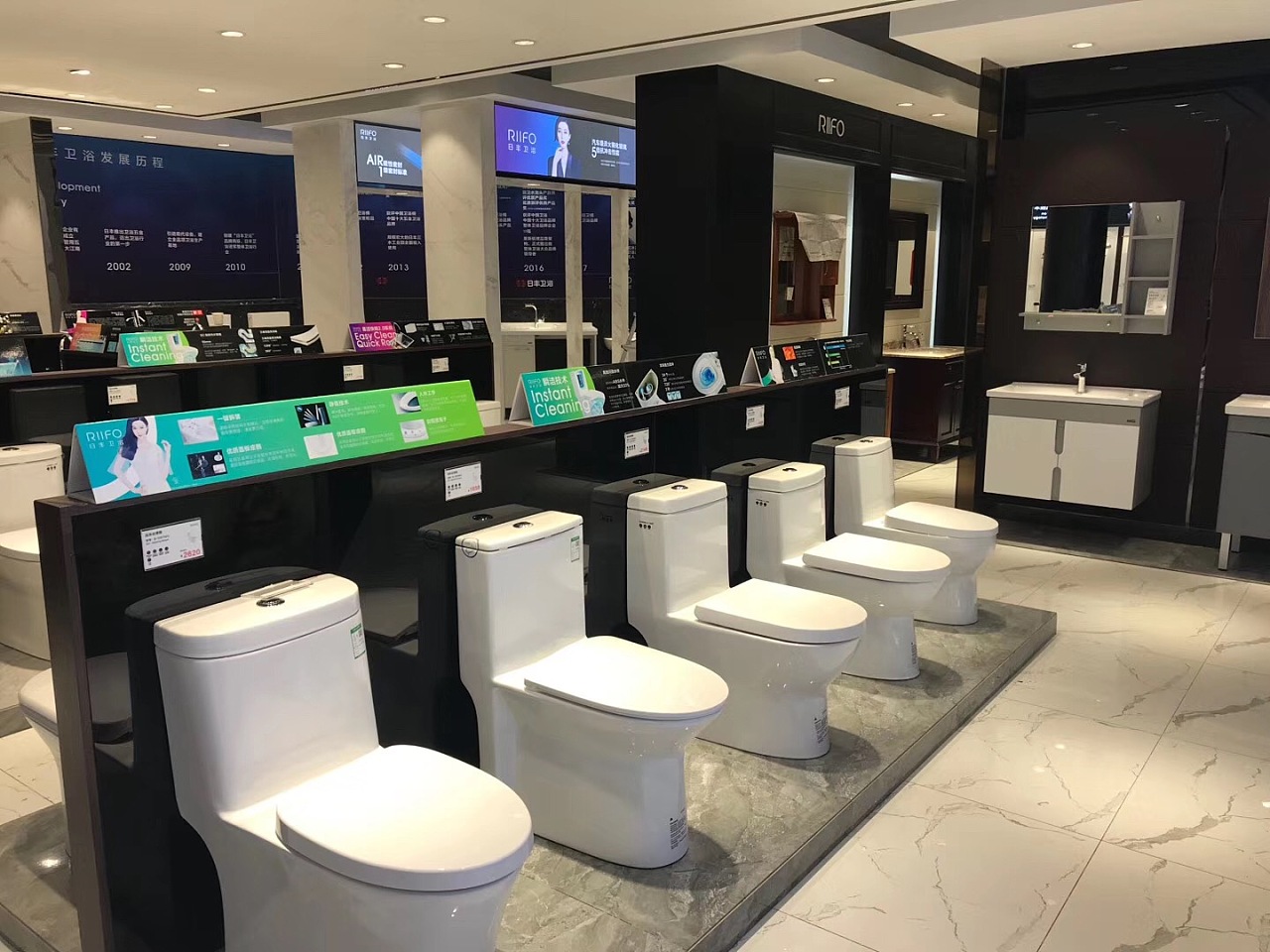 不管你多节约也不会有人心疼,不管你多有钱一定要学会节省