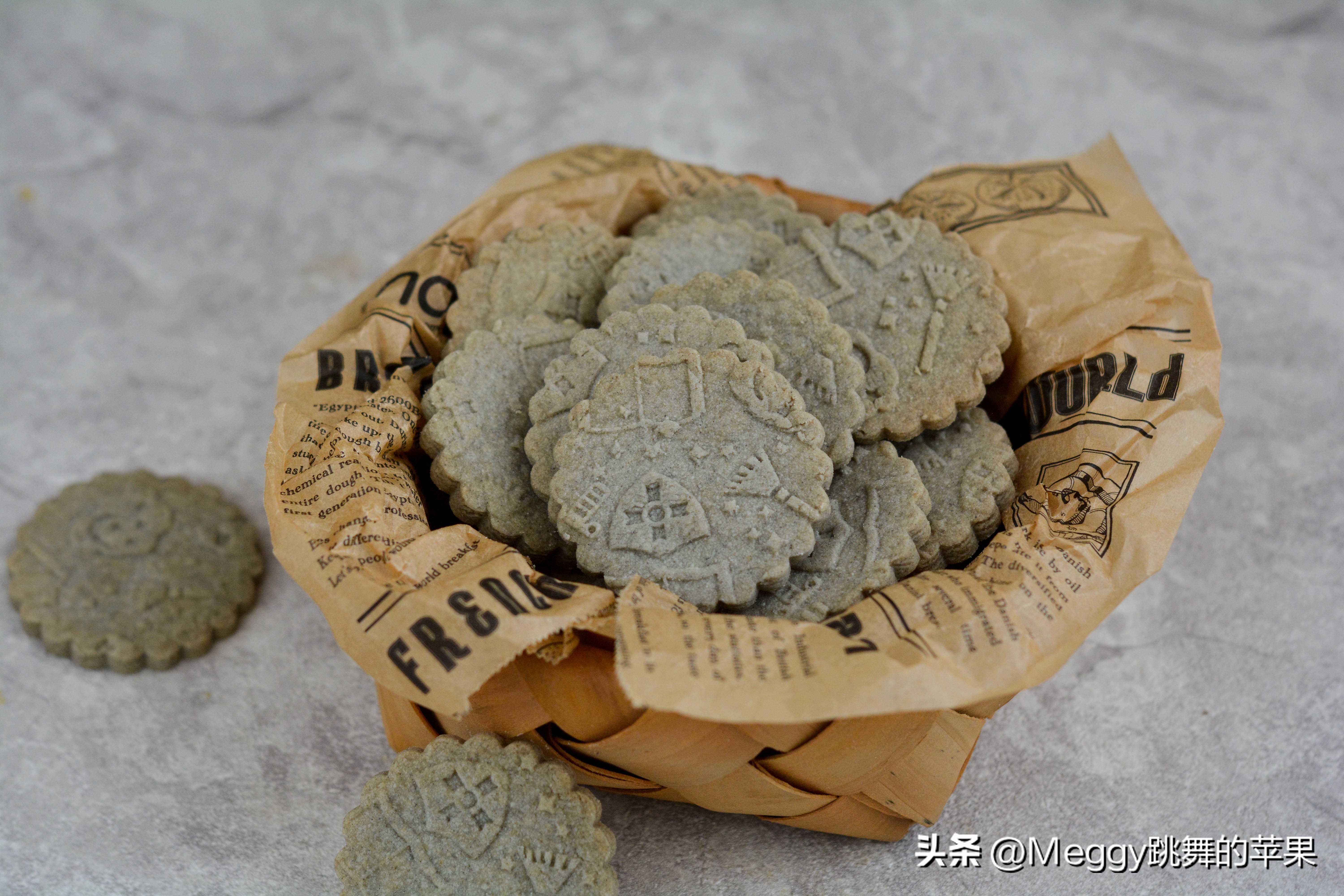 万圣节饼干,酥脆的南瓜饼干万圣节