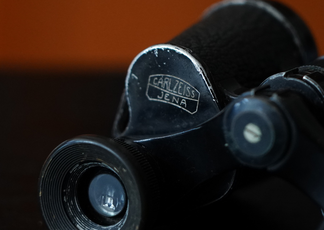 收藏经典望远镜 (古典棱镜望远镜)