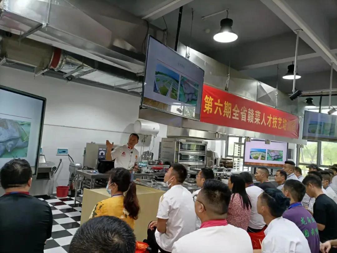 匠心育人成就梦想赣菜学院圆你就业创业梦想