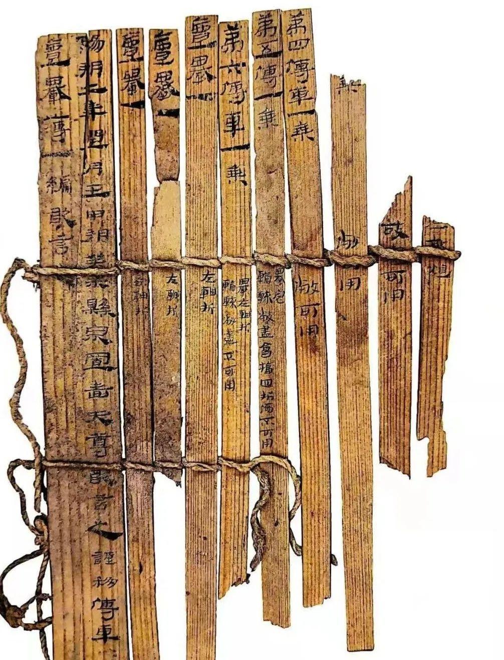 对比古代汉语和英语，有些接受汉语教育的华人见解还不如外国人