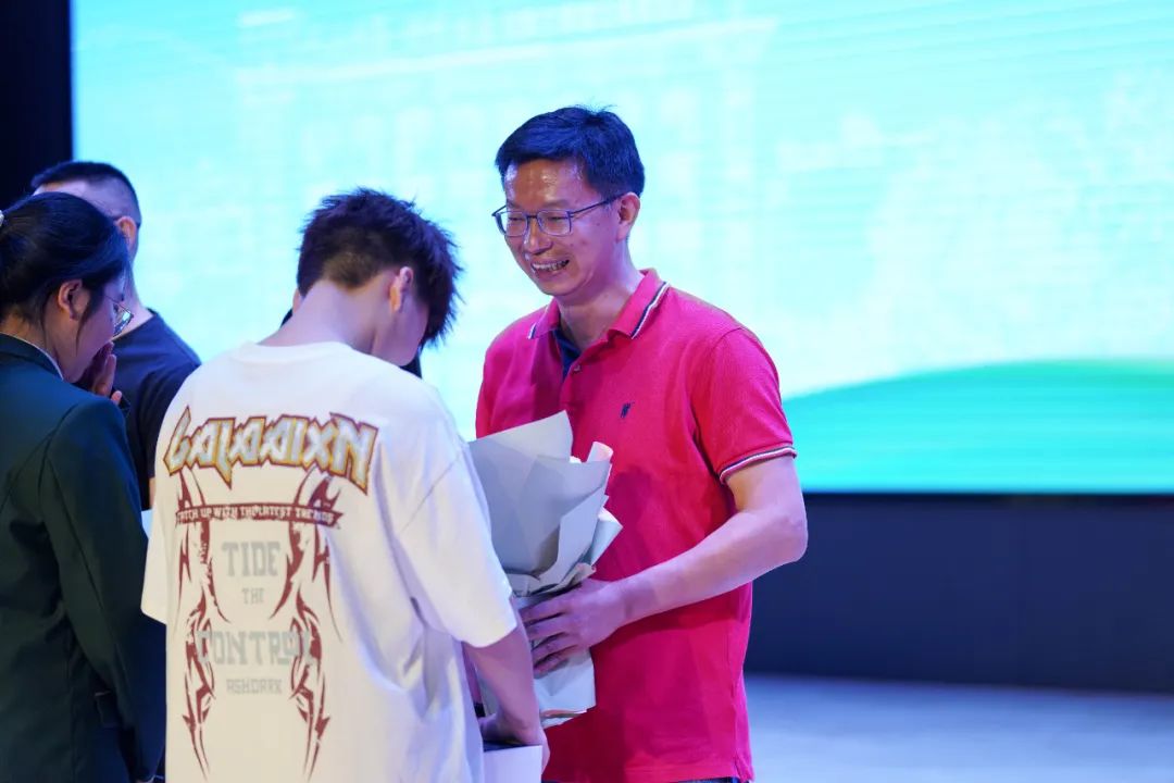 重庆市江北中学毕业典礼|情系江中青云万里