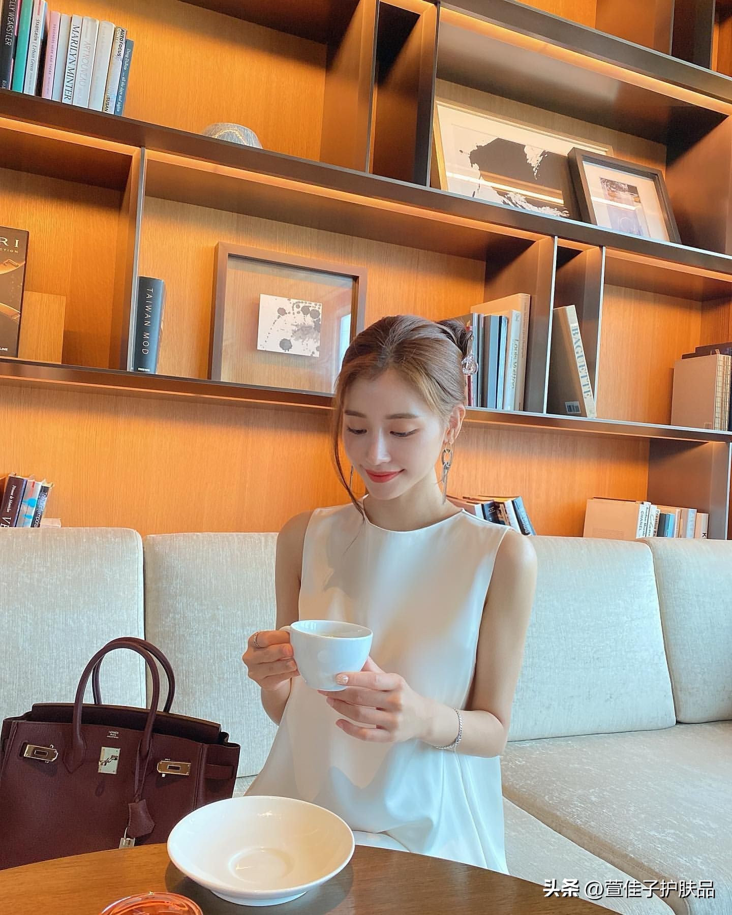 圆脸短发还是长发好看,方脸长发还是短发好看