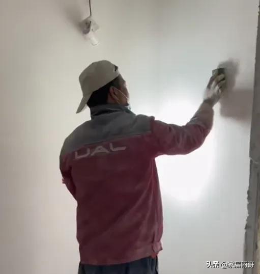 刮腻子师傅为何要加胶水,哪些地方刮腻子需要加胶水