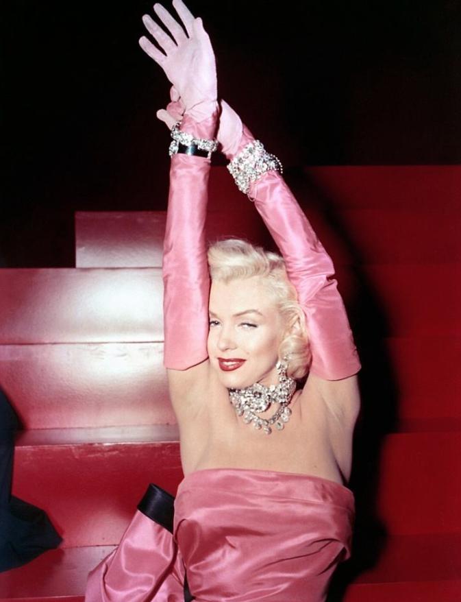 人造钻石占市场的多少,人造钻石需要多大的能量