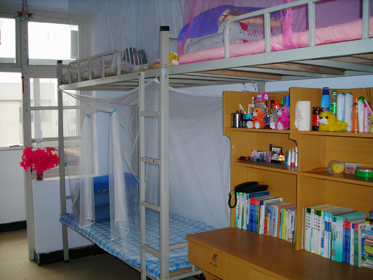 黄淮学院属于驻马店驿城区哪个镇,黄淮学院的前身是驻马店学院