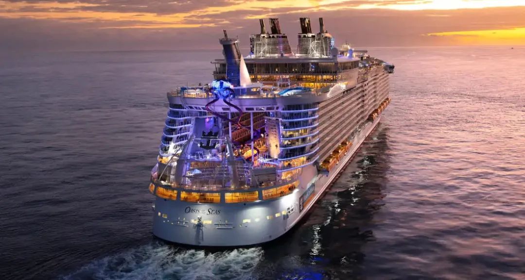 世界上十大豪华邮轮视频,全球十大巨型邮轮