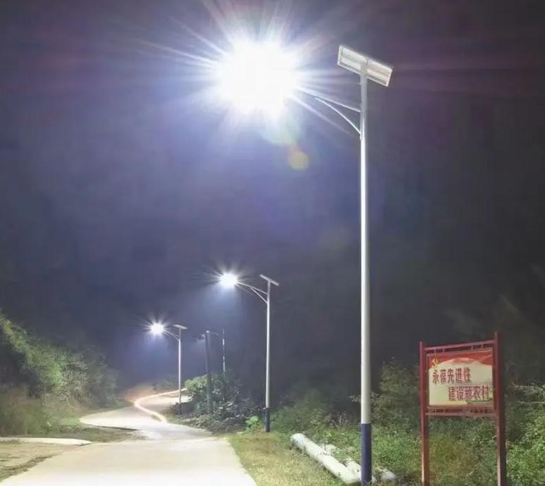 6米太阳能路灯多少钱,6米高太阳能路灯的价格是多少元