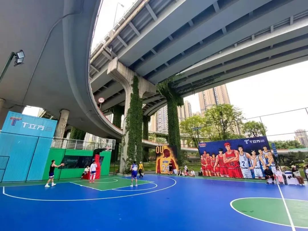 闄嗗啿杩愬姩瑙嗛,闄嗗啿楠戣