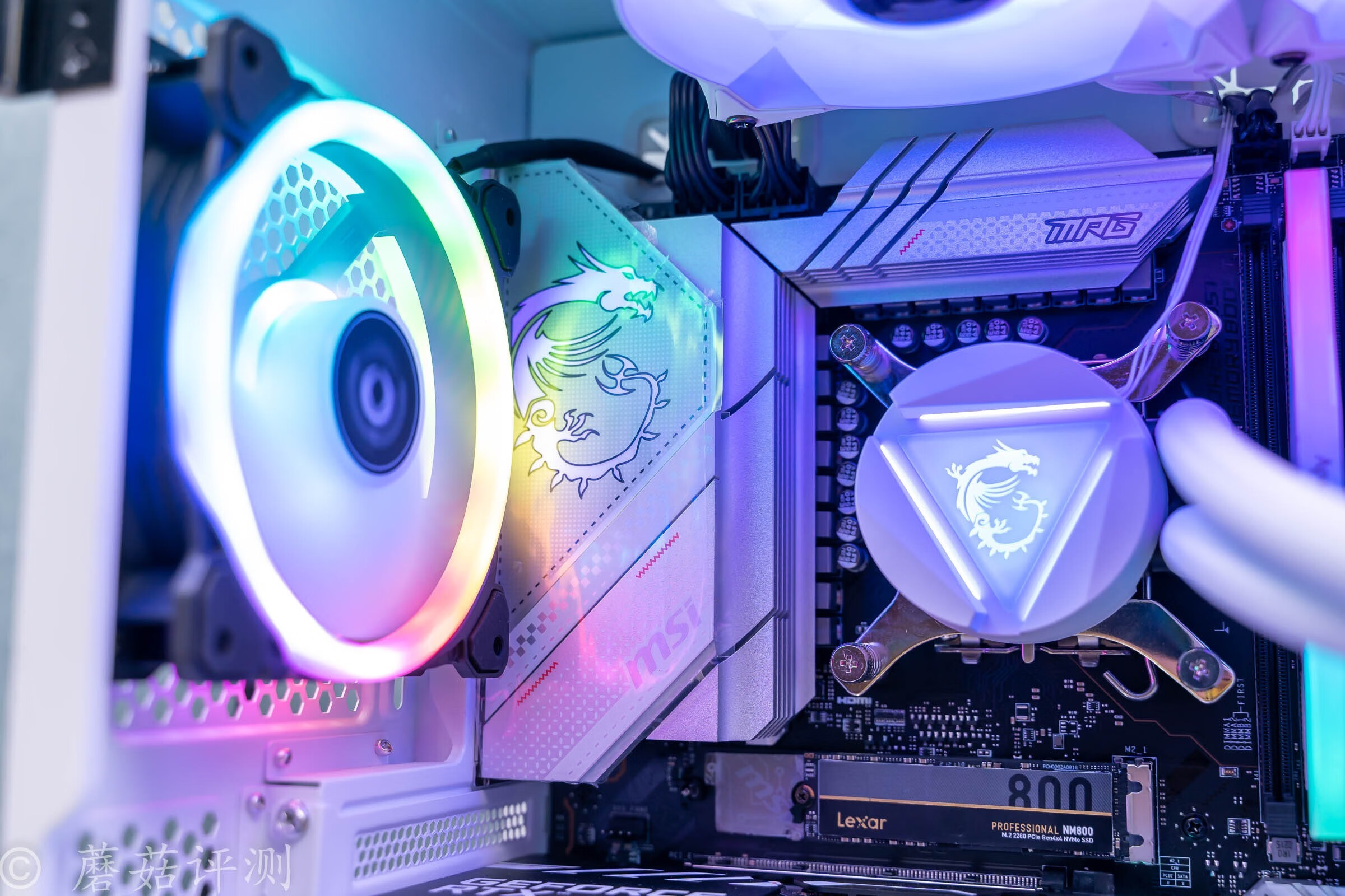 一正一反，轻松定义你需要的风扇风向，Tt耀影SWAFAN12机箱风扇