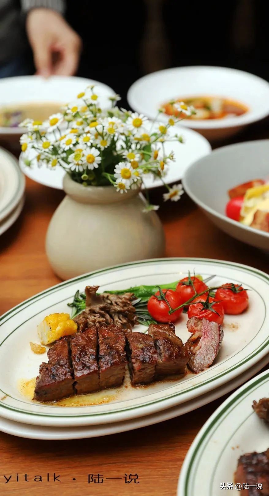 花3500元到牛排馆刷菜单,澳洲、美洲、欧洲,龙虾,蛏王,和牛