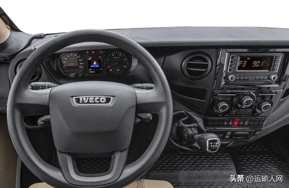 南京旅游消费,依维柯欧风17座客车落地价