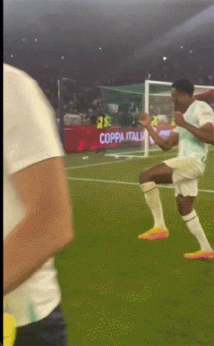 孔蒂执教生涯五大经典战,杯赛大师贝尼特斯