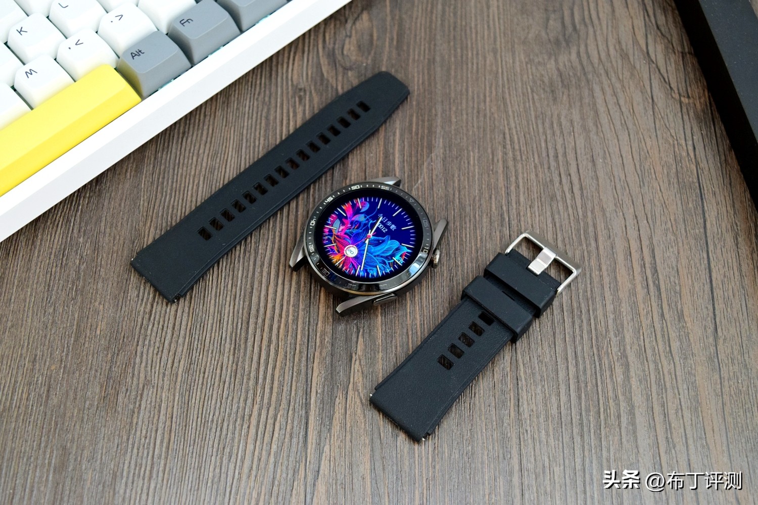 华为手表和荣耀智能手表哪个好,华为手表智能手表