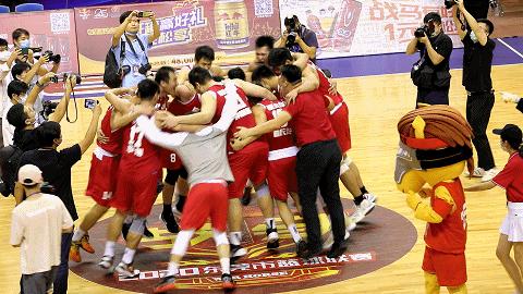 罗杰高光时刻,罗杰复活