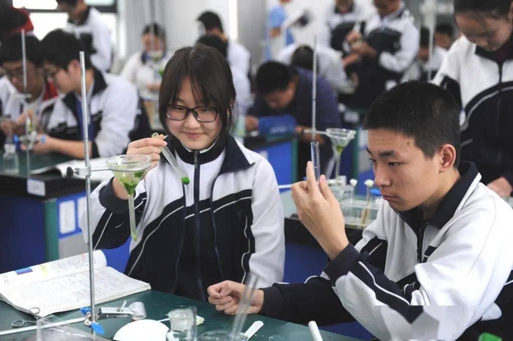 发明万能充的小伙怎么样了,万能充保送清华