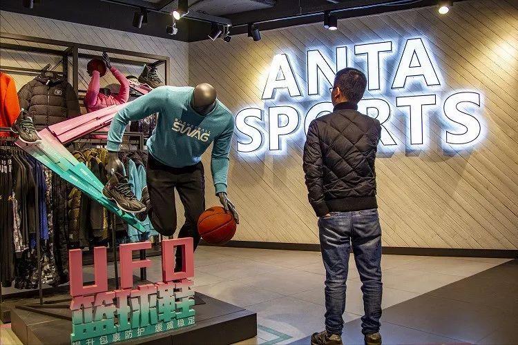 耐克阿迪中国销售额,耐克阿迪依旧火爆