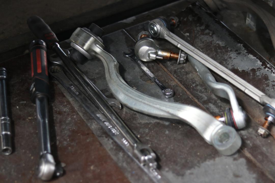 奔驰w212翻新改造全过程,奔驰w212老车翻新