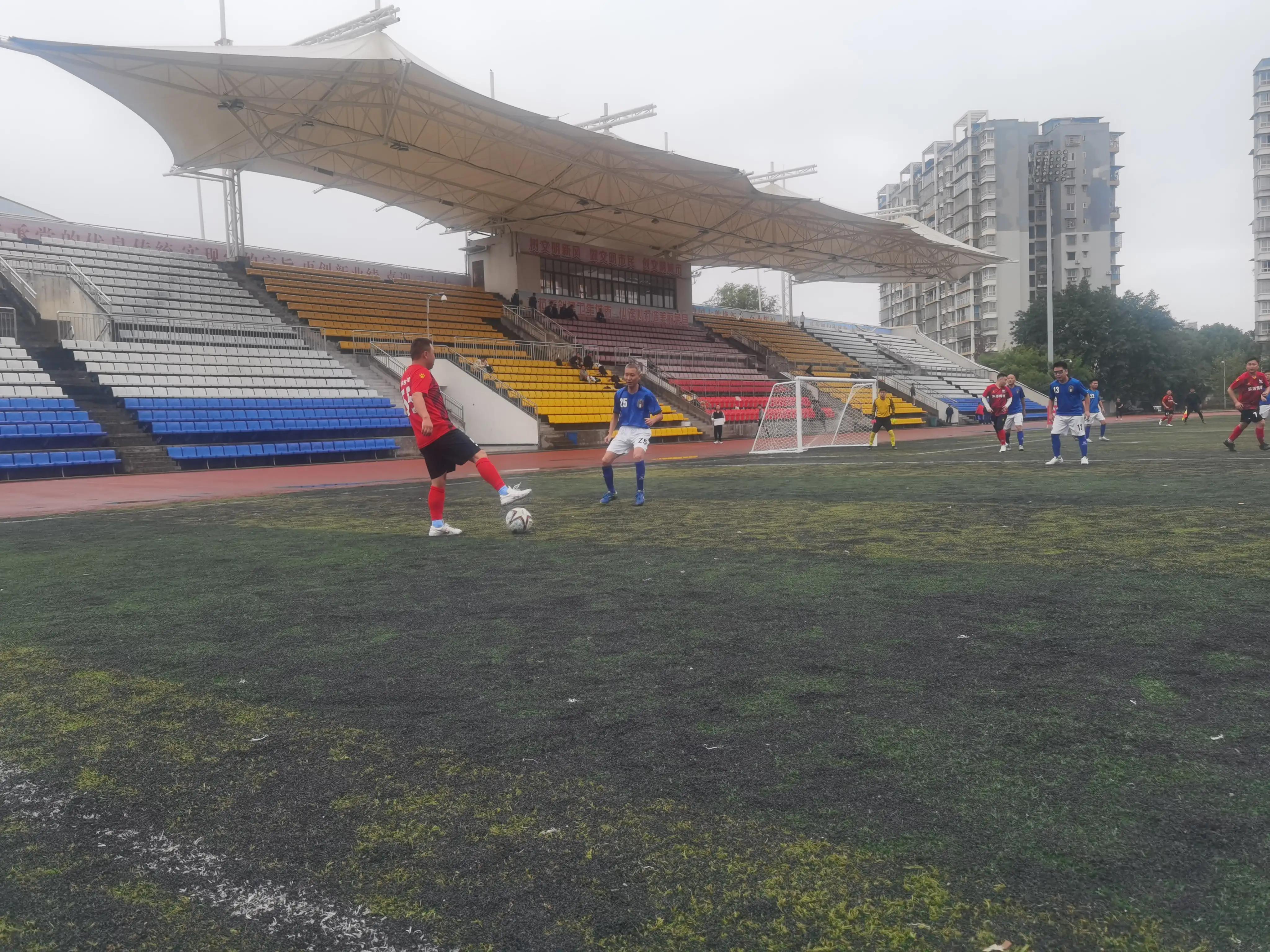 自贡市11人制足球比赛哪儿参加,2021泸州八人制足球赛