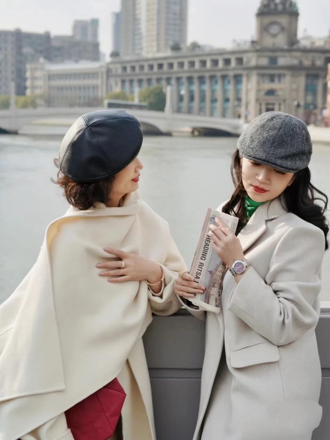 冬天老女人戴哪款帽子好看,上了年纪尽量别戴鸭舌帽