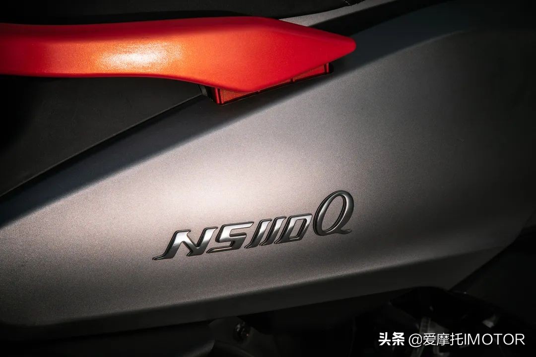 我还是个学生，但是我已经有车了