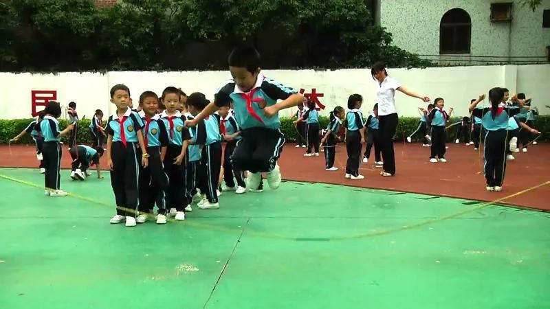 小学体育大课间注意事项,小学校体育常态化