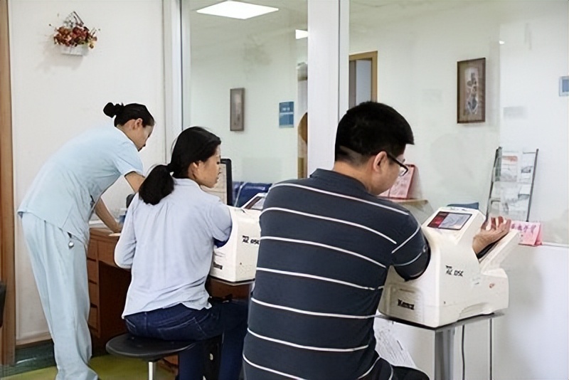 “出*身卖**体”7天赚10万！00后大学生赚快钱上瘾，要钱但不想工作