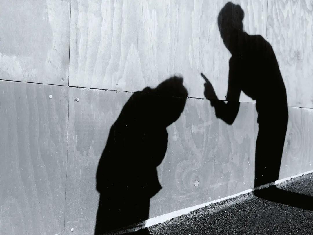 分手痛感是怎么产生的,科学解释为什么分手那么痛苦