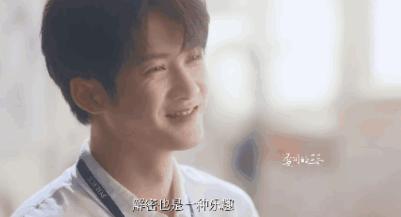 代言螺蛳粉的男星,卖螺蛳粉网红男扮女装好几个人