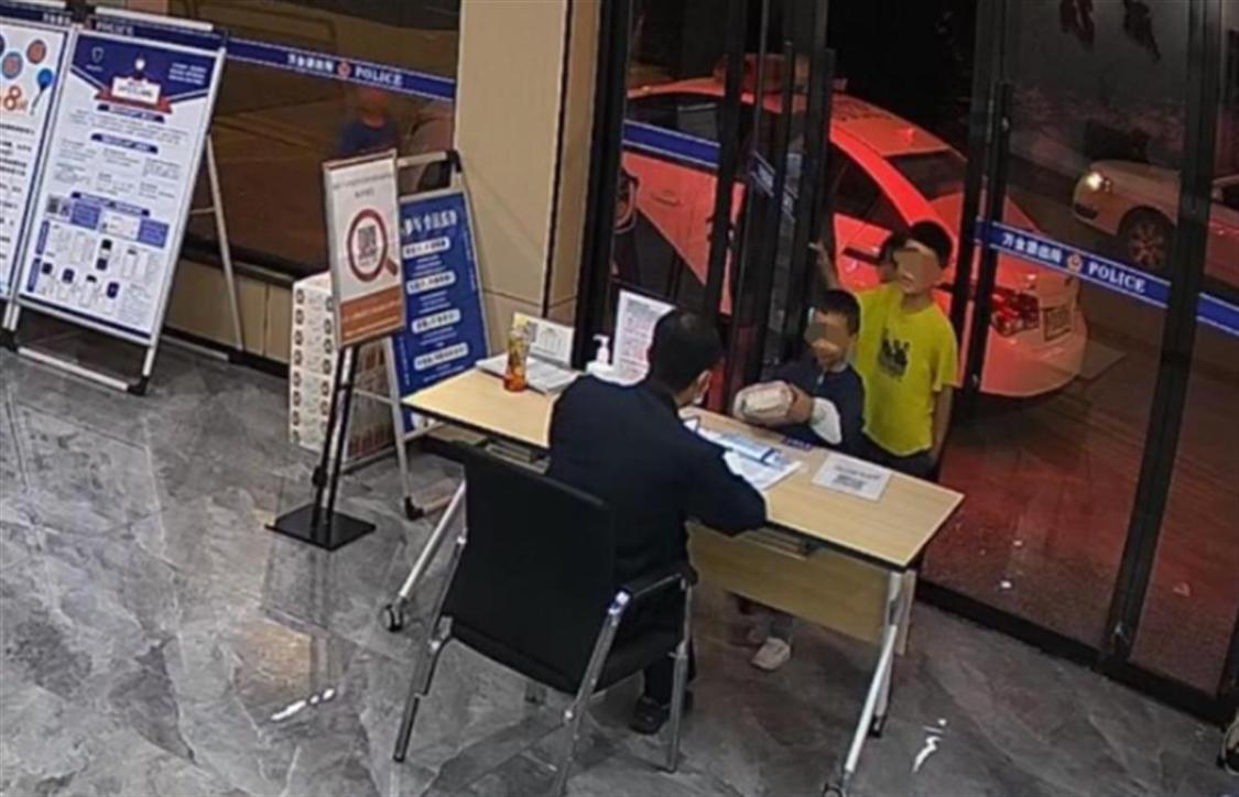 小学生捡十万练功券,捡到10万练功券