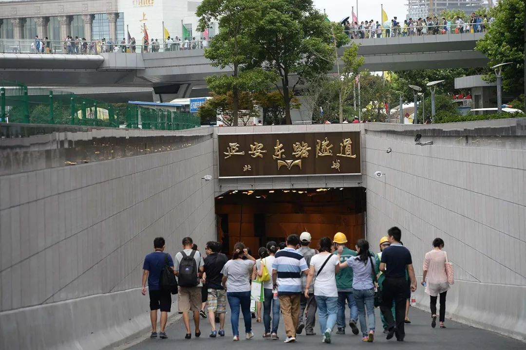 上海浦东30年的变化图片,上海浦东发展30年变化图