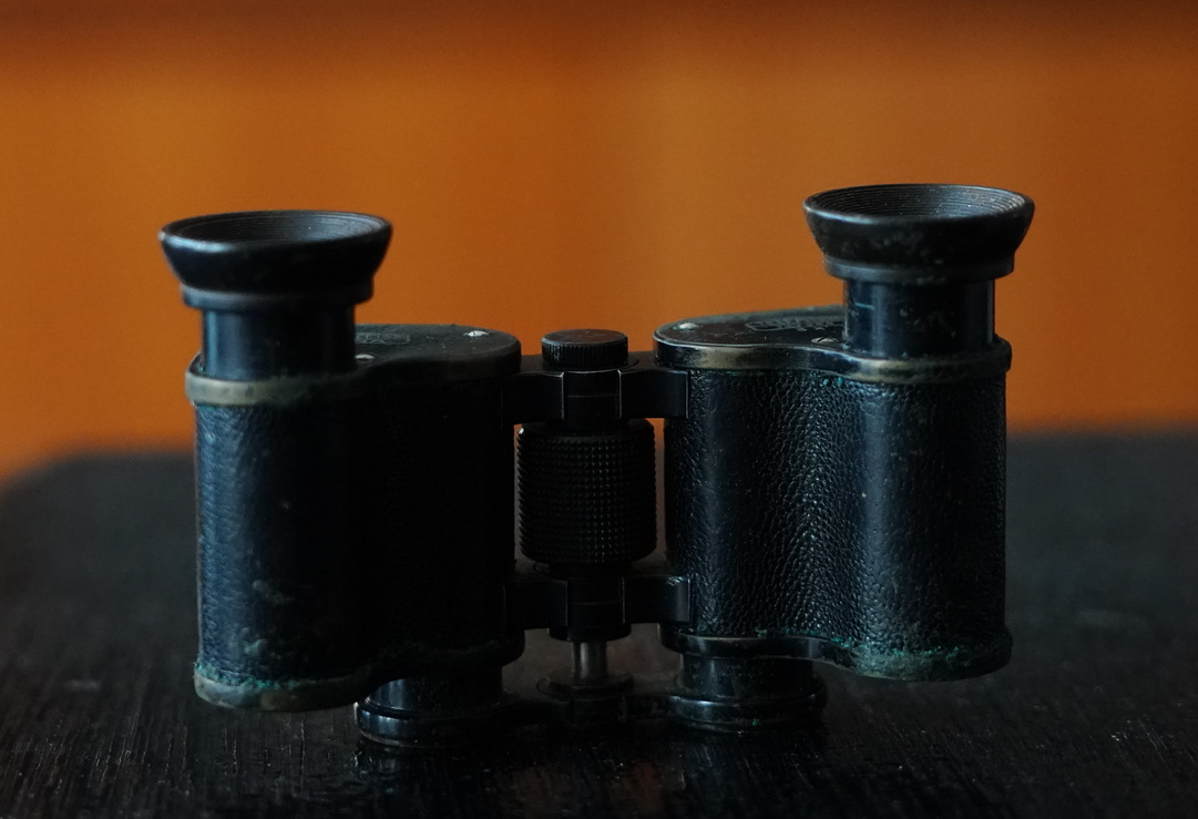 收藏经典望远镜 (古典棱镜望远镜)