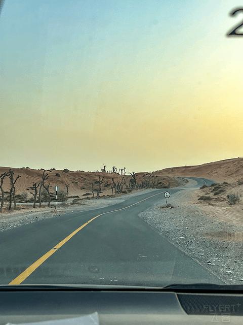 阿联酋丽思卡尔顿,阿联酋野奢帐篷